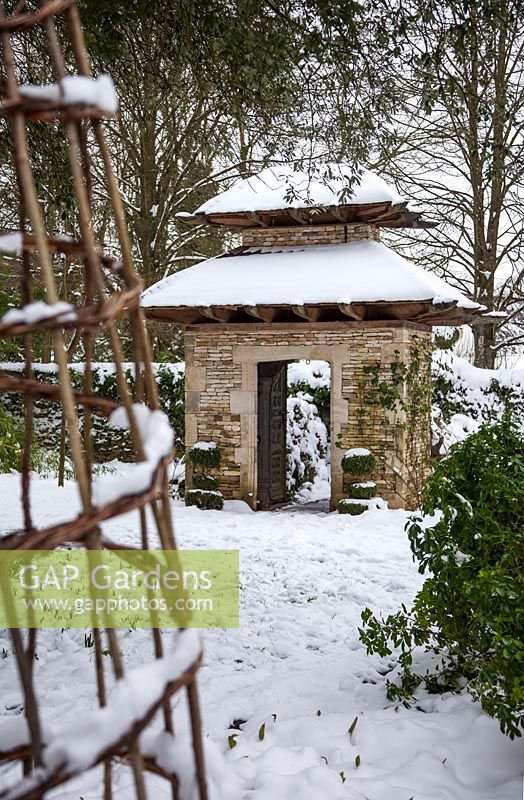 L'Indian Gate couverte de neige, Highgrove Garden, janvier 2013