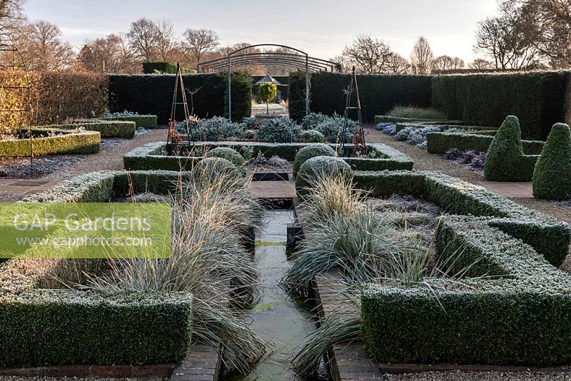 Jardin hollandais formel en hiver