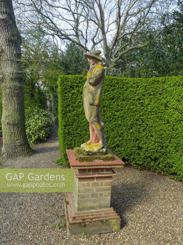 Statue en bois - East Ruston Old Vicarage Gardens, Norfolk