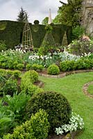 The Sundial Garden, Highgrove, mai 2008.