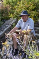 Tom Coward, jardinier en chef des Gravetye Manor Gardens, Sussex