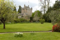 Jardins du château de Cawdor au printemps. 